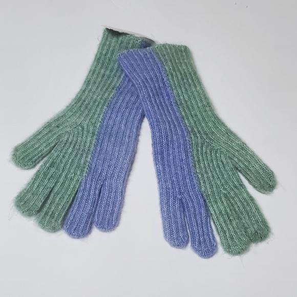 NWT Anthropologie Two-Tone Gloves Green Blue Winter Holiday Gift Soft - Picture 6 of 7